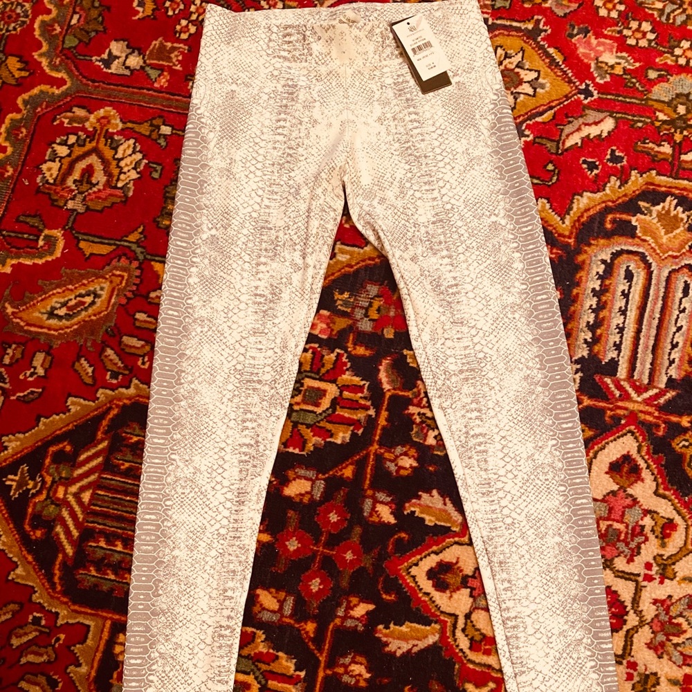 Rock and Republic Silver python spandex pants